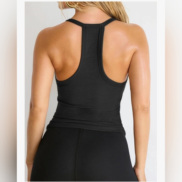 BNWT Black Ribbed V-Neck Racerback Tank - Picture 2 of 4